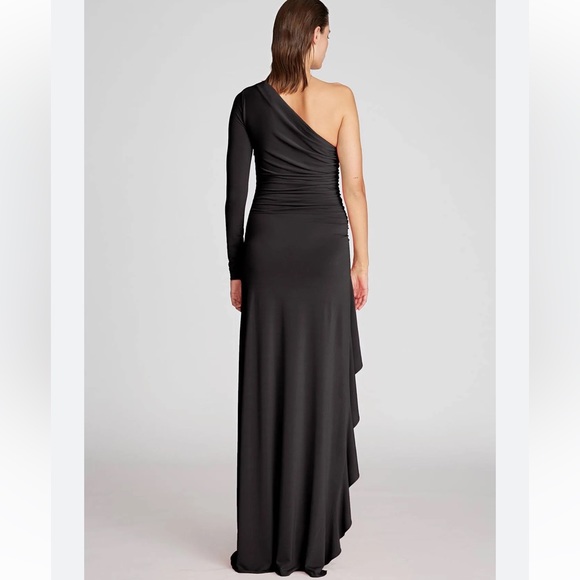 NET black size 2 one shoulder gown - Picture 2 of 5